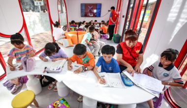 豐澤：零距離服務(wù) 全方位賦能 “黨建+”鄰里中心托起“家門口的幸?！?>
                        </a>
                        <p class=