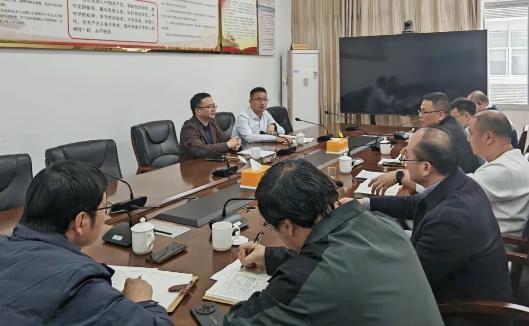 洛江区召开刺桐路北拓（洛丰高速）、泉梅高速、万虹大道改造提升项目工作专班会议