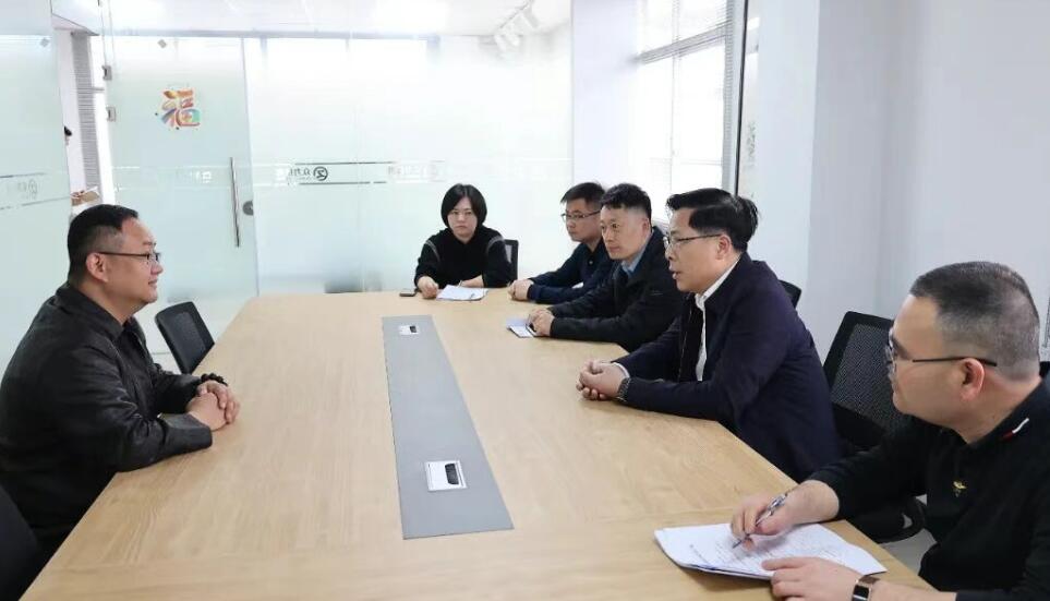 漳州高新区领导带队调研现代服务业企业