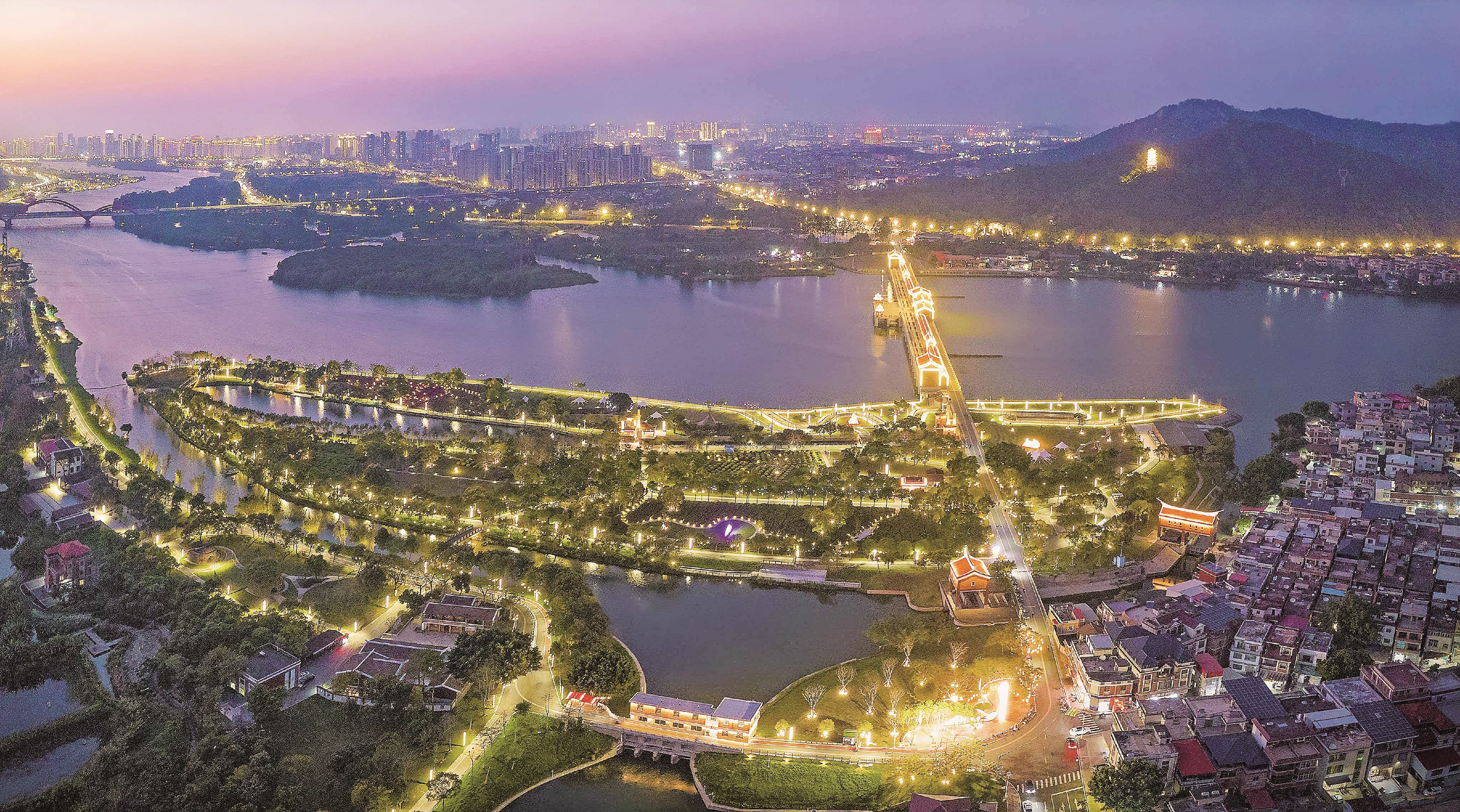 龙江颂景区：看江花照眼 吟新曲邀君