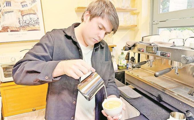 西班牙人扬·马尔托雷尔的福州生活：用咖啡打开一扇窗