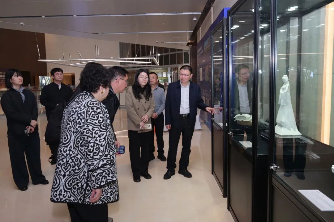 中国白 向未来 | “中国白 德化瓷”亮相2026全球南方金融家论坛