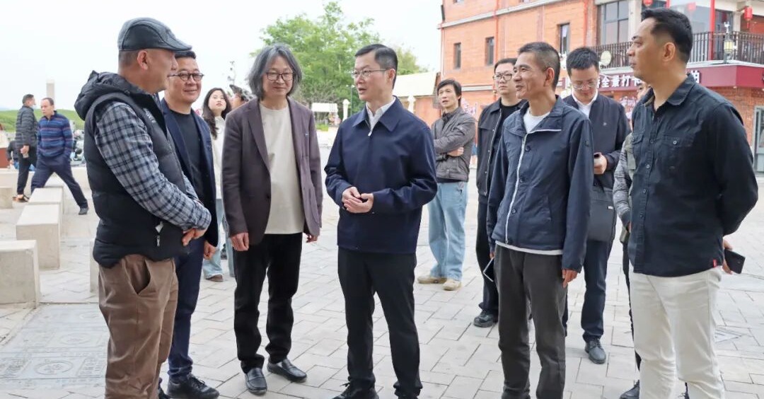 “洛水仙山·丹青同行”晋江与洛江美术家协会联合在洛采风