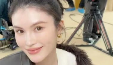 何穗邀网友一起打卡八段锦 称早睡身体健康皮肤好