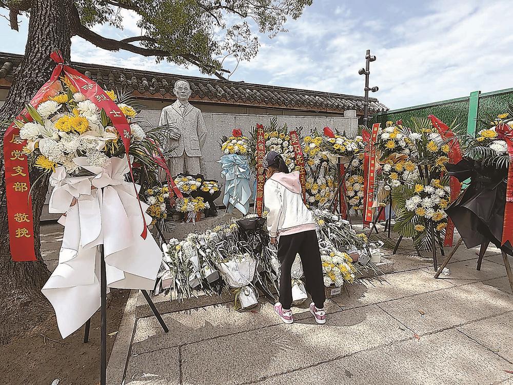 福建省各地广泛开展“追寻·2026·百园千校清明祭英烈”活动