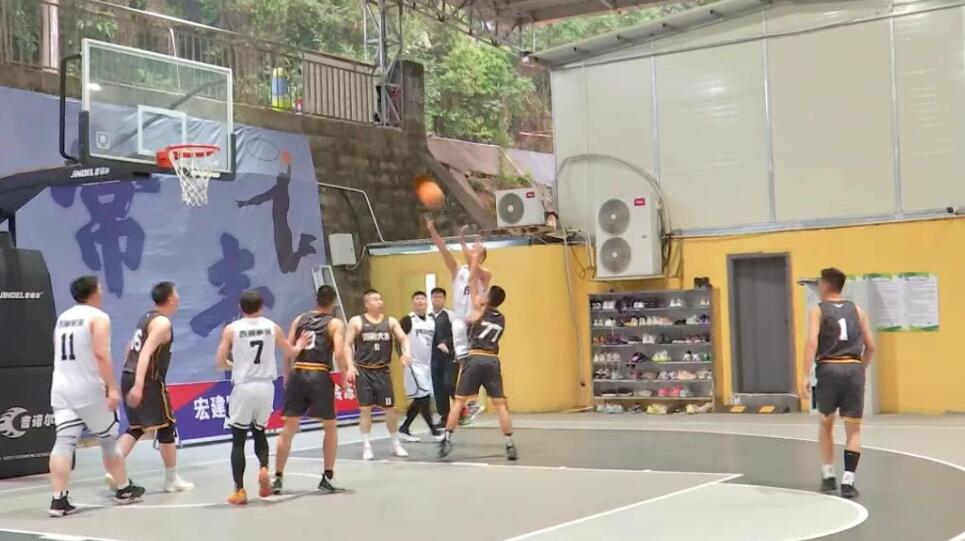 开漳大吉 根亲四海丨云霄县2026年“开漳圣王杯”篮球邀请赛开幕