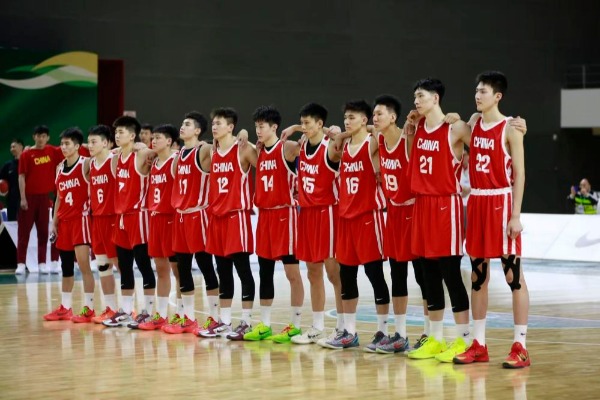 国青男篮热身赛首站中国U18男篮两胜一负