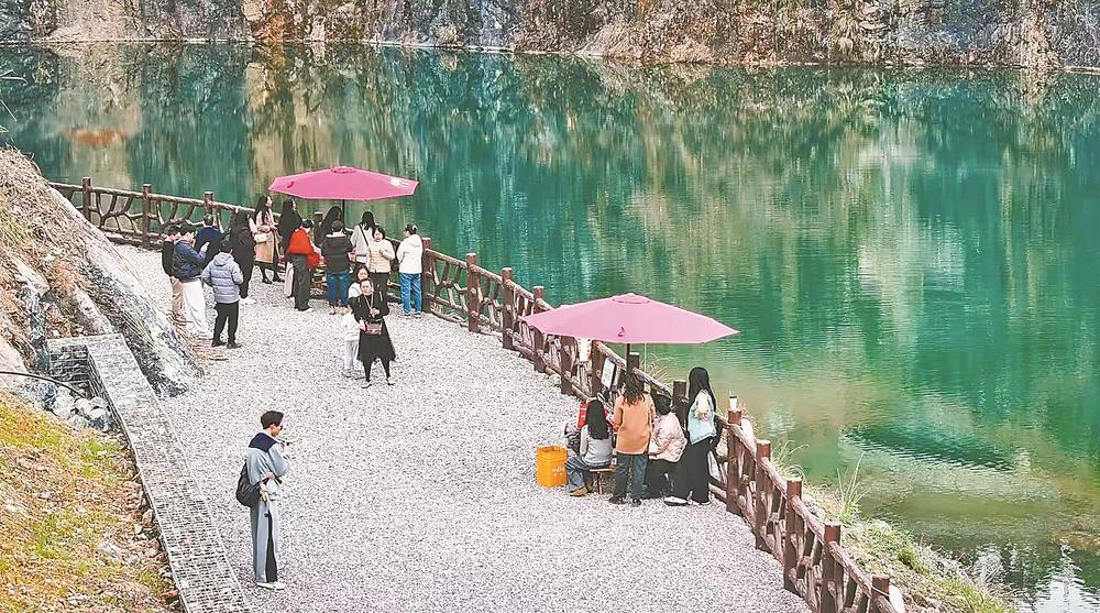 南平市顺昌县：以育儿之心让矿坑长成乐园