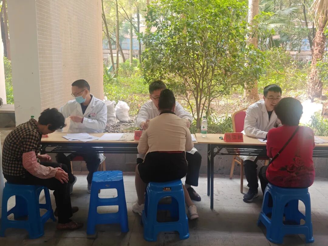 漳州市中医院建院70周年系列活动 | 三师共管社区行，为骨骼健康把关