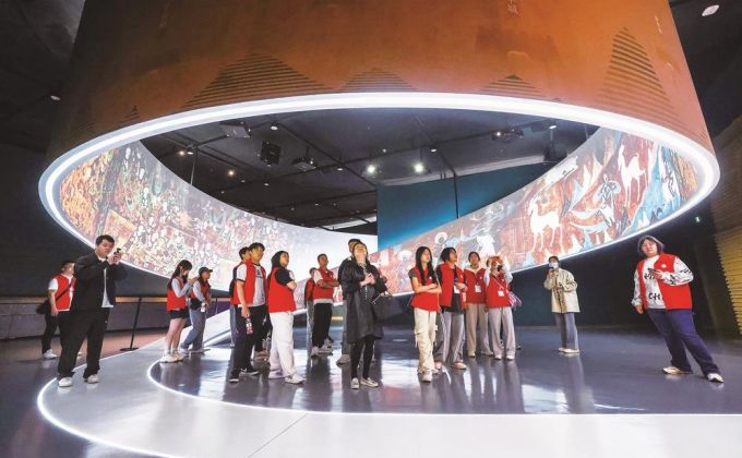 香港青少年红色之旅福建行参访团到石狮参观交流