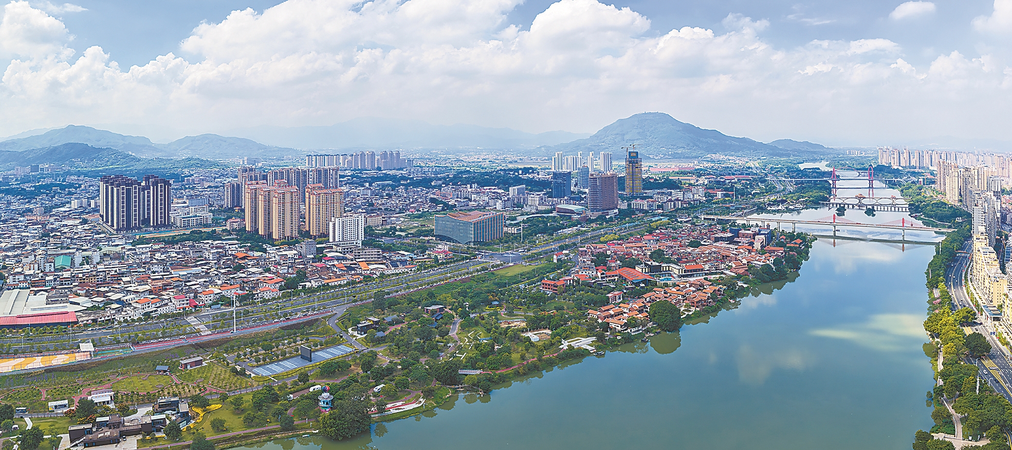 闽风南韵处 最是漳州城