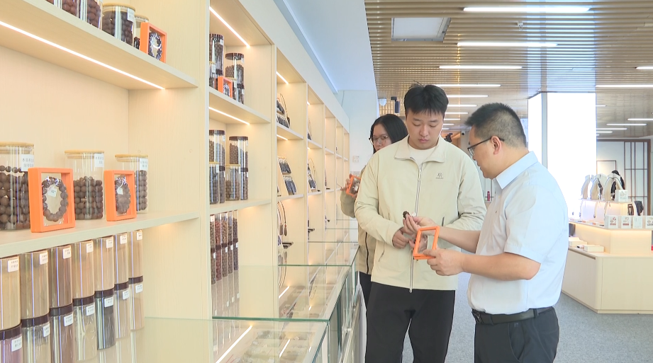 香塑文创入驻中医院 永春香开启“文创+康养”新赛道 