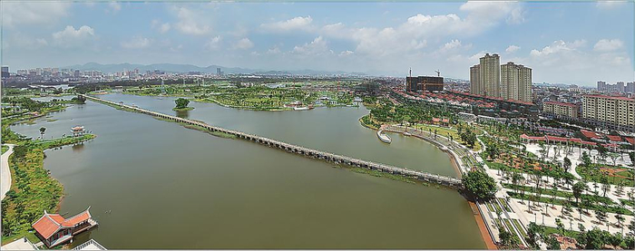 作为安海镇标志性建筑的安平桥    吴杭州 摄