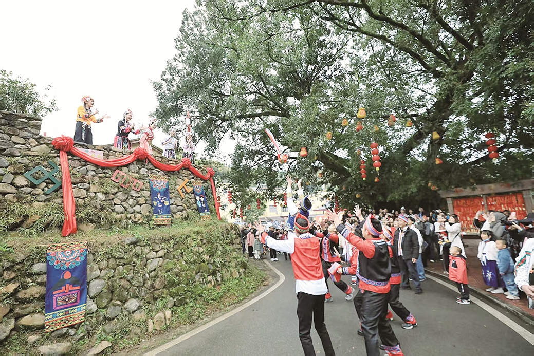 漫步云霄 花开多娇