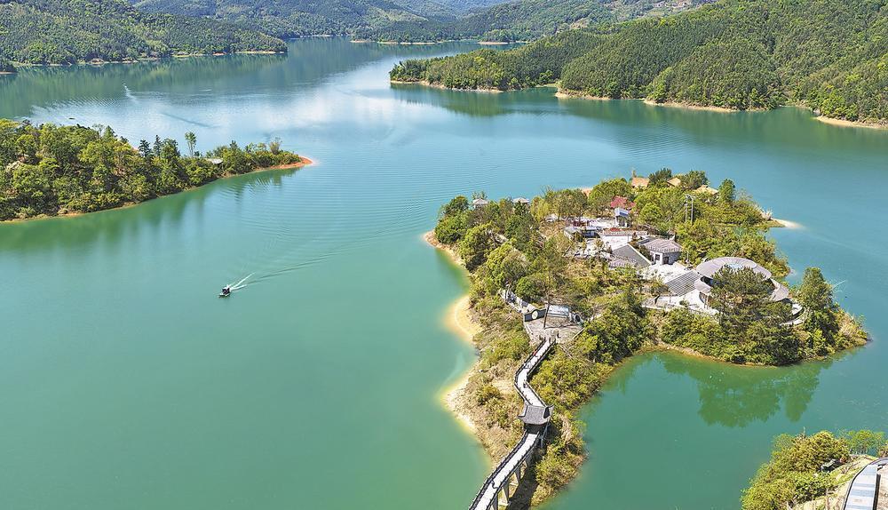 乐享春日畲乡山水美景