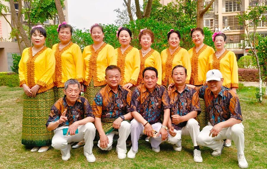 廣西來賓華僑農(nóng)場舞蹈隊(duì) 1.jpg