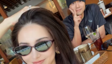 昆凌晒与周杰伦甜蜜同框：听说今天有人拿冠军