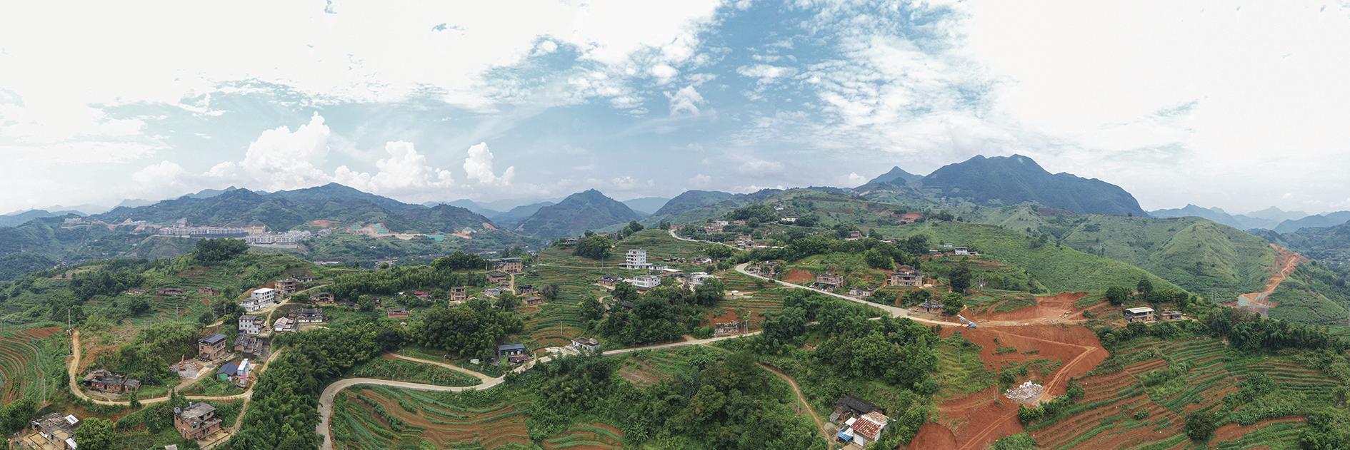 安溪剑斗镇圳下村： 古桥卧波 茶香漫山