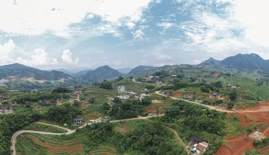 安溪剑斗镇圳下村： 古桥卧波 茶香漫山