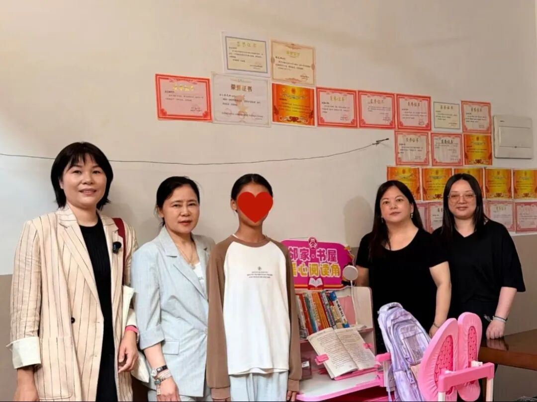 洛江区“邻家·书屋”暖心阅读角公益捐赠温柔启程