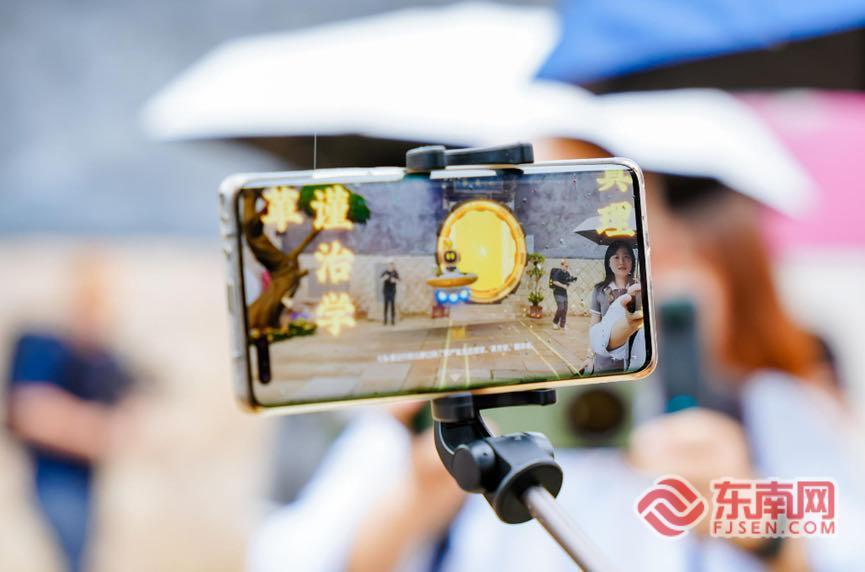 峰会一线观察｜从峰会到街巷 幸福可感可及