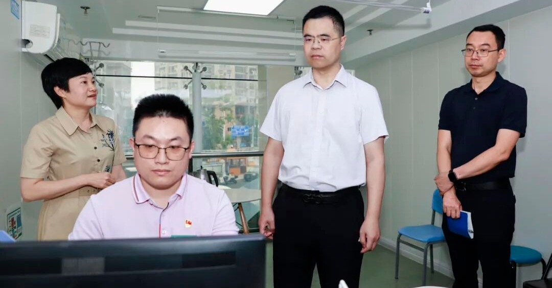 丰泽区政府主要领导调研群众身边不正之风和腐败问题集中整治有关工作
