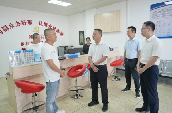 南靖县领导调研督导群众身边不正之风和腐败问题集中整治工作