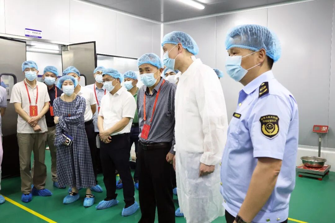 洛江区人大常委会开展食品安全“一法一条例”实地执法检查