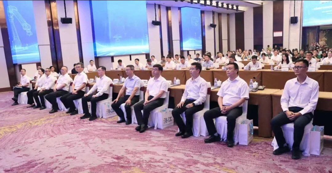 洛江区智能装备产业高质量发展暨首期“洛地有声”青年人才主题活动举办