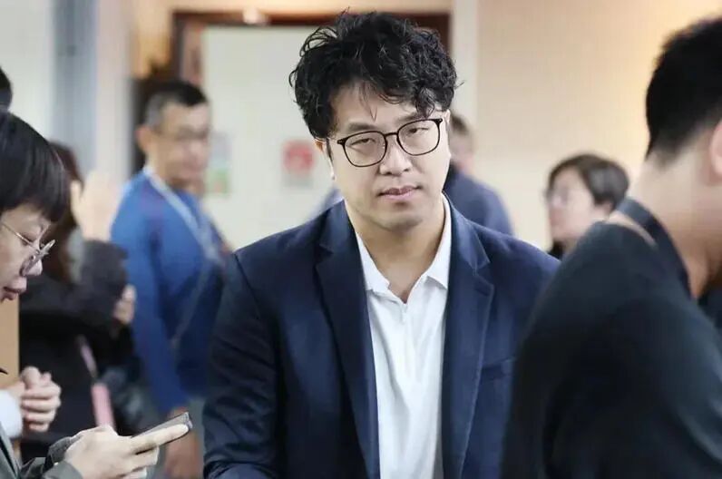 民进党征召“台独”顽固分子沈伯洋参选台北市长，挑战现任市长蒋万安
