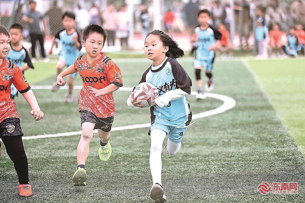 福建省青少年橄榄球锦标赛在榕开赛