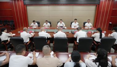 南靖县领导调研南靖一中高考备考情况并召开座谈会