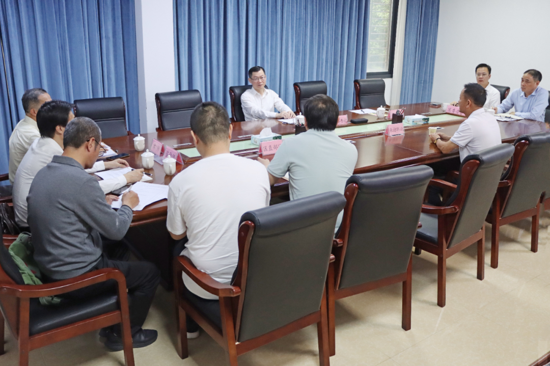 洛江区委书记唐春晓到区群众来访接待中心接访