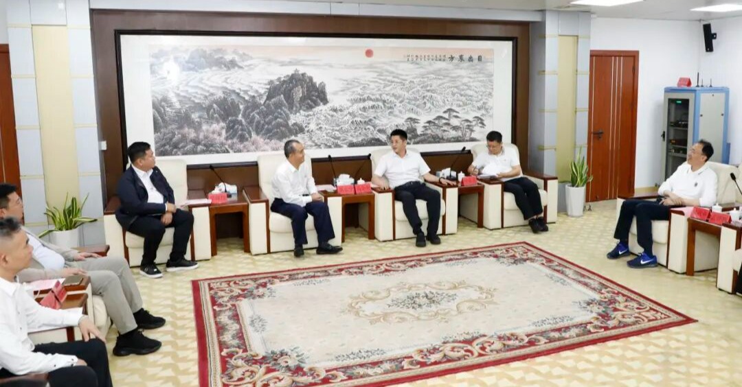 东盟福建社团联合总会访问团赴丰泽区考察交流，共商侨商跨境合作新机遇