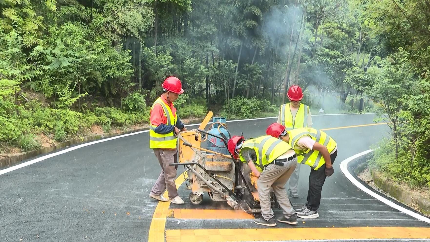 焕新提质 永春豪廷康养项目道路改造进入收尾阶段