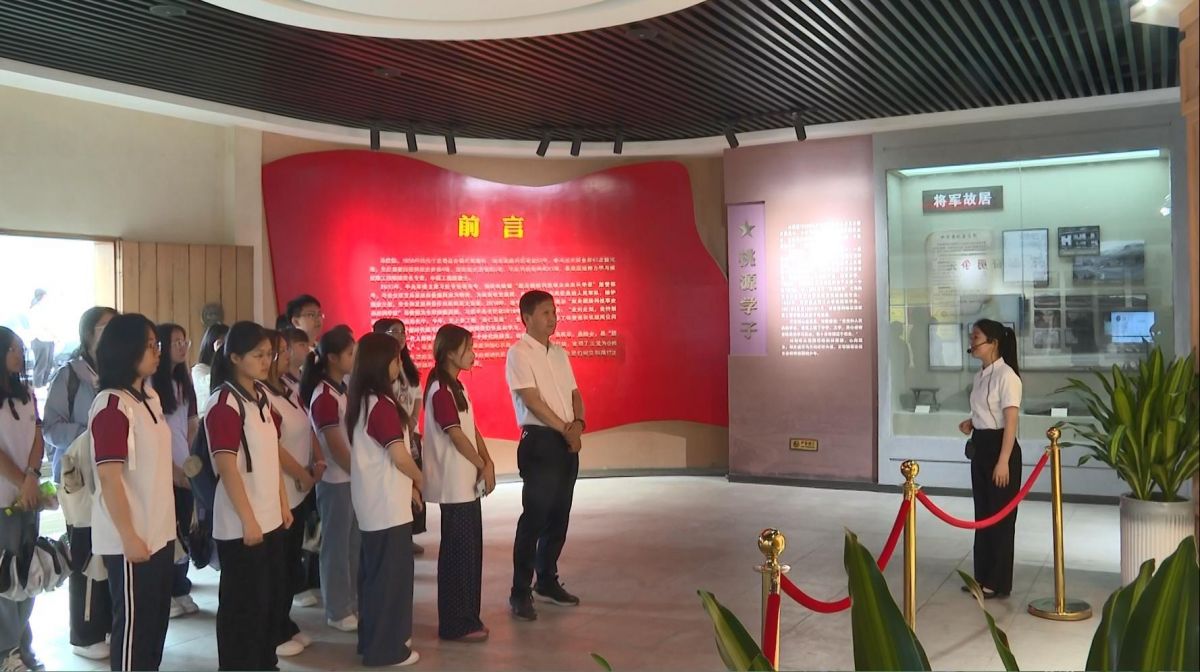 永春：校地携手共建思政课堂 传承弘扬英模精神