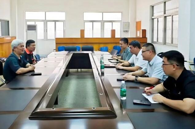 芗城区领导调研装备企业