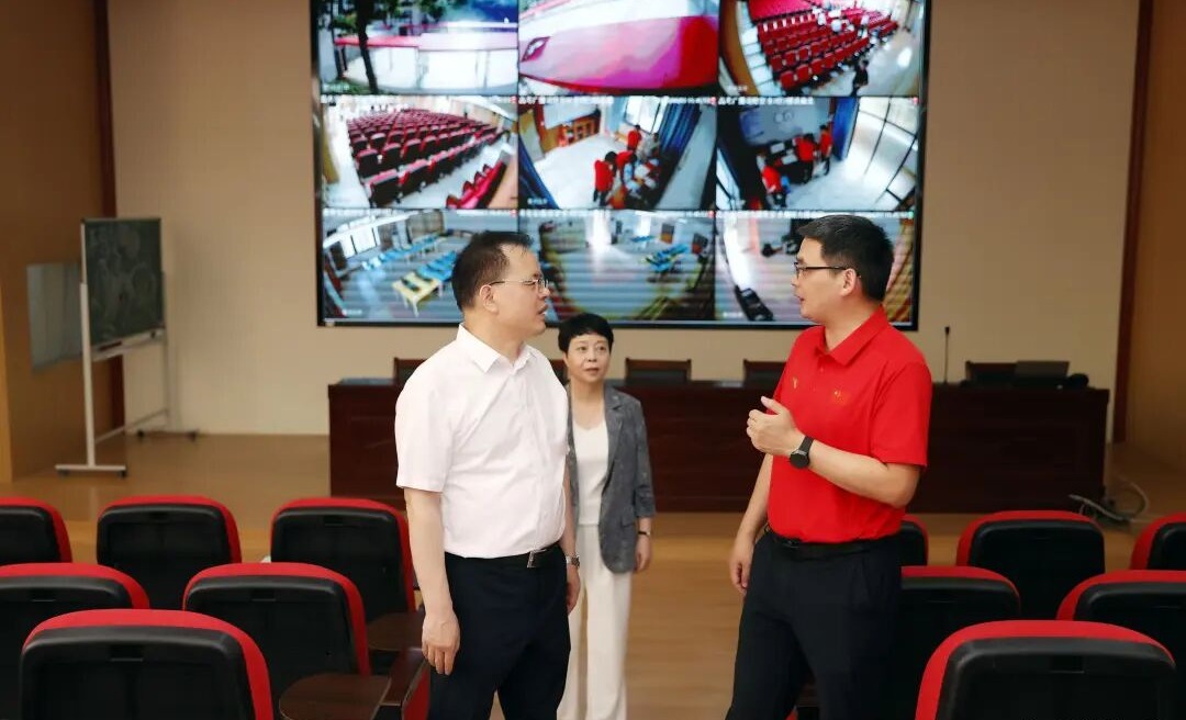 泉州市领导检查2026年高考准备工作