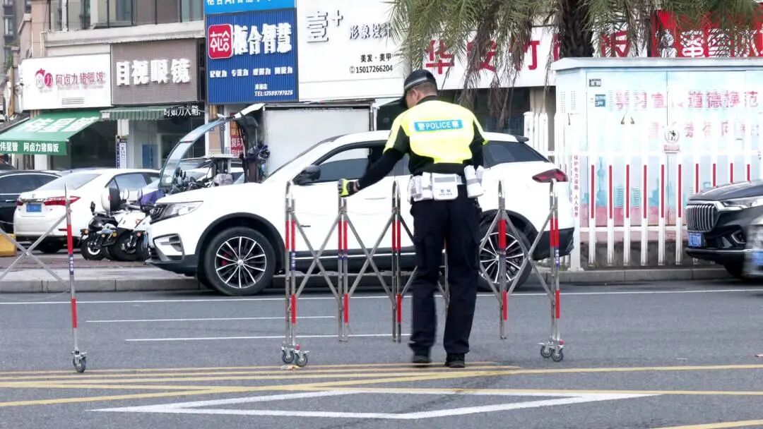 (漳浦一中)暖心相伴 助力考生从容应考.mpg_20260607_120207790.jpg
