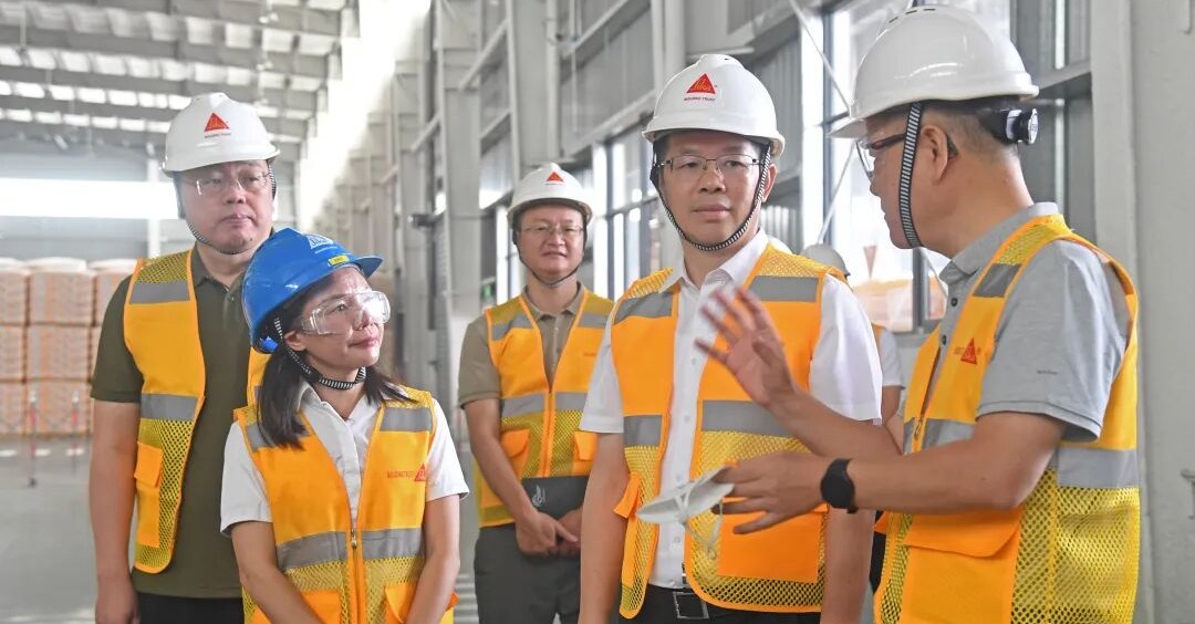 泉港区政府主要领导带队到山腰街道调研招商引资、争资化债等重点工作