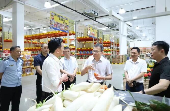 云霄县县长带队调研食品安全工作