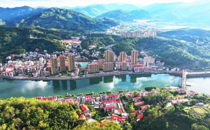 华安：幸福藏在山水间
