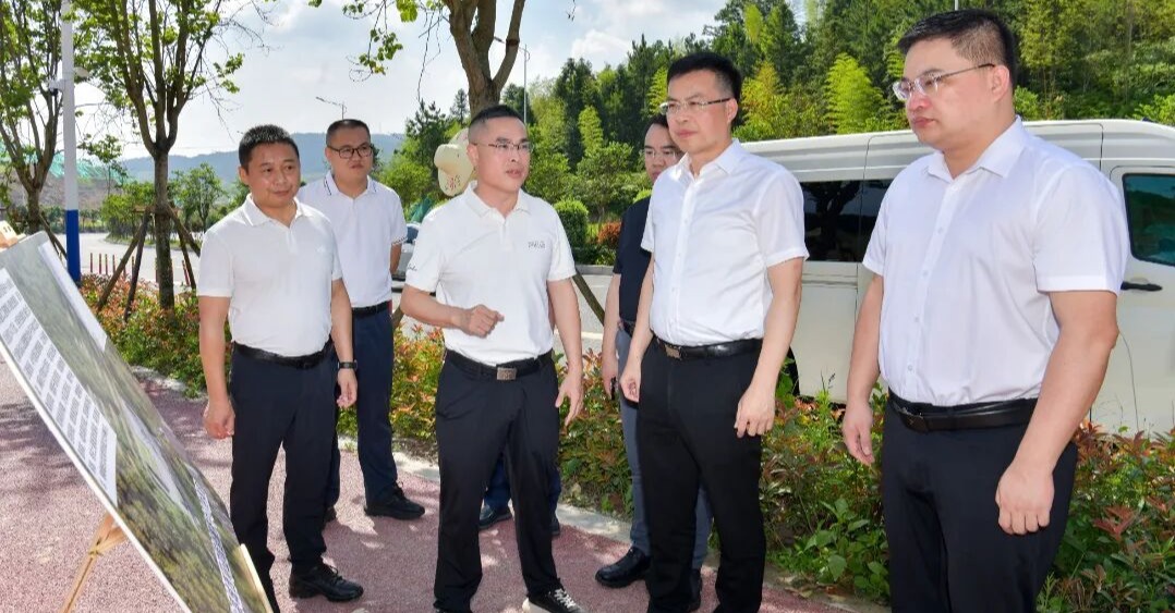 德化县县长吴志朴调研重点项目建设工作