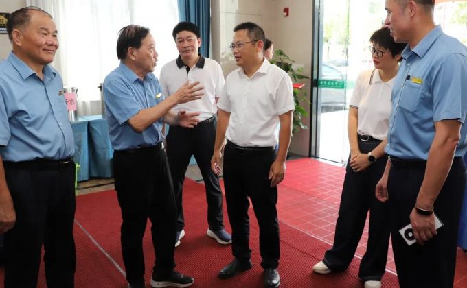 送岗留才进校园 | 漳浦县县长参加专场招聘活动