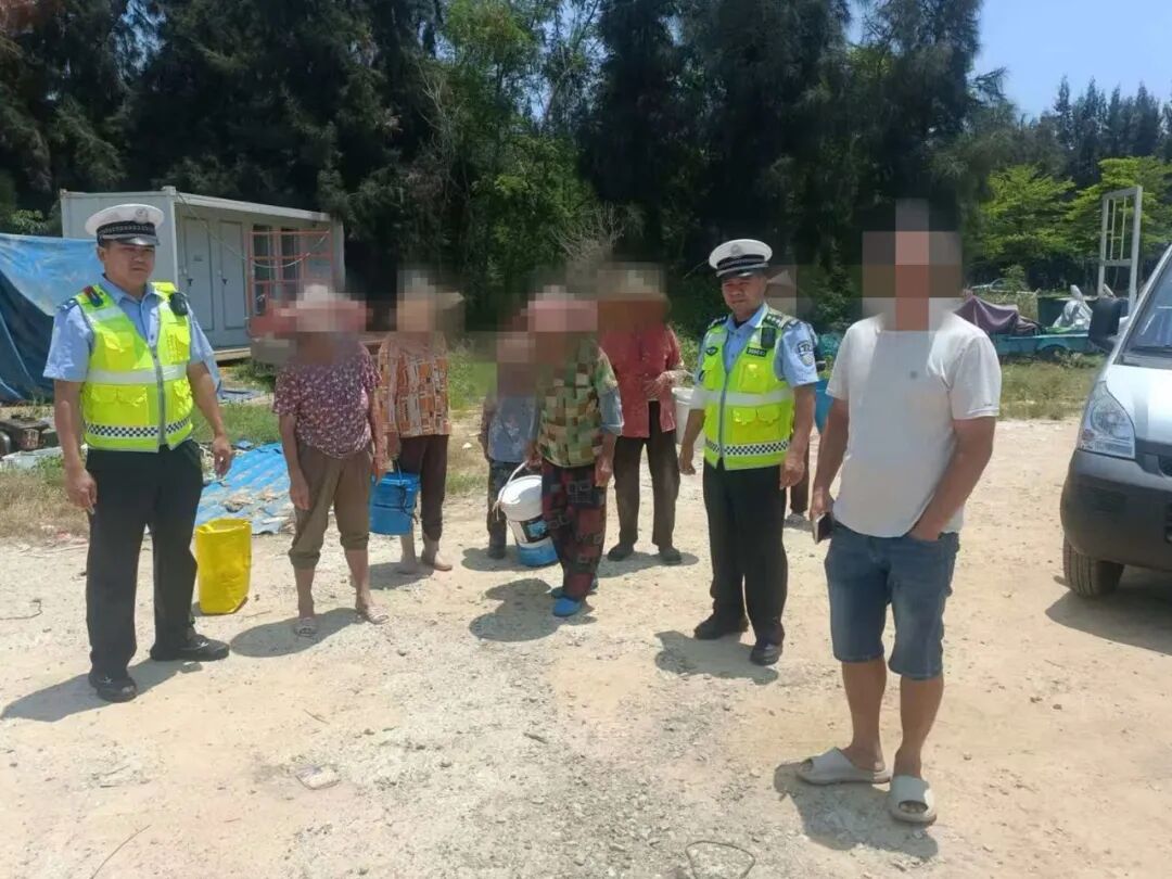小货车硬塞6人！被东山交警查处
