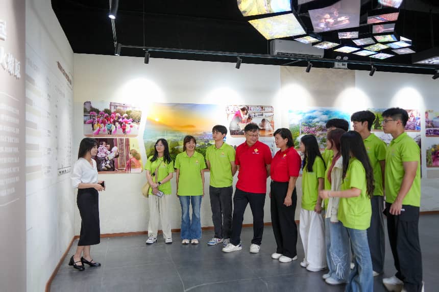 福建农林大学金山学院“铭‘纪’于心·科创兴乡”实践队赴全国骨干科技特派员仁山示范基地开展社会实践活动