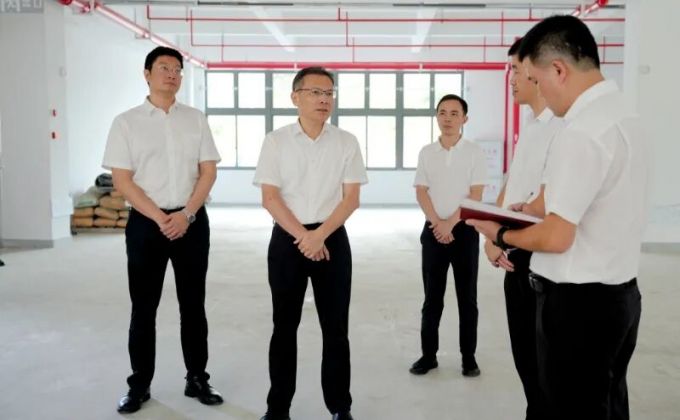 云霄县委县政府主要领导到常山办事处调研并座谈