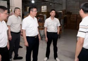 德化縣縣長吳志樸調研城中村消防安全能力提升建設工作