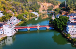 東關橋：紅頂廊橋臥清波 八百光陰載鄉愁
