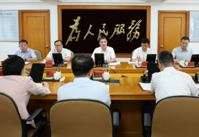 鯉城召開區委常委會會議，研究部署重要工作